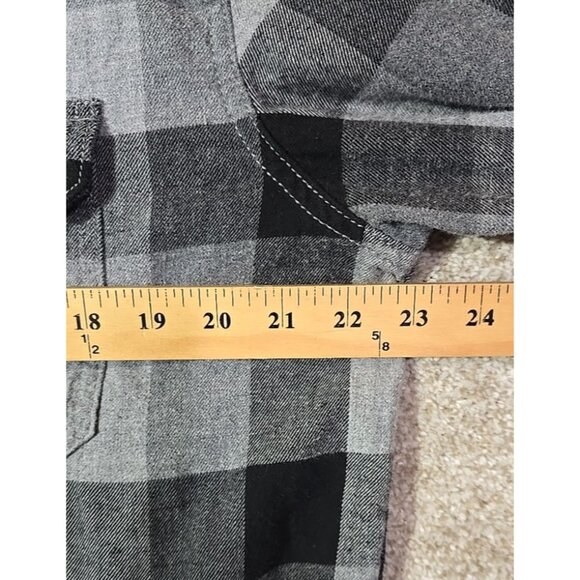 OOAK Upcycled Flannel Shacket Shirt Five Finger Death Punch FFDP Boyfriend Fit L - Picture 7 of 13